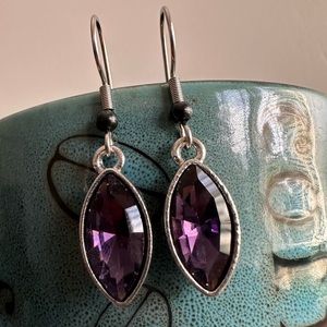 Handcrafted Oval dangling earrings 8